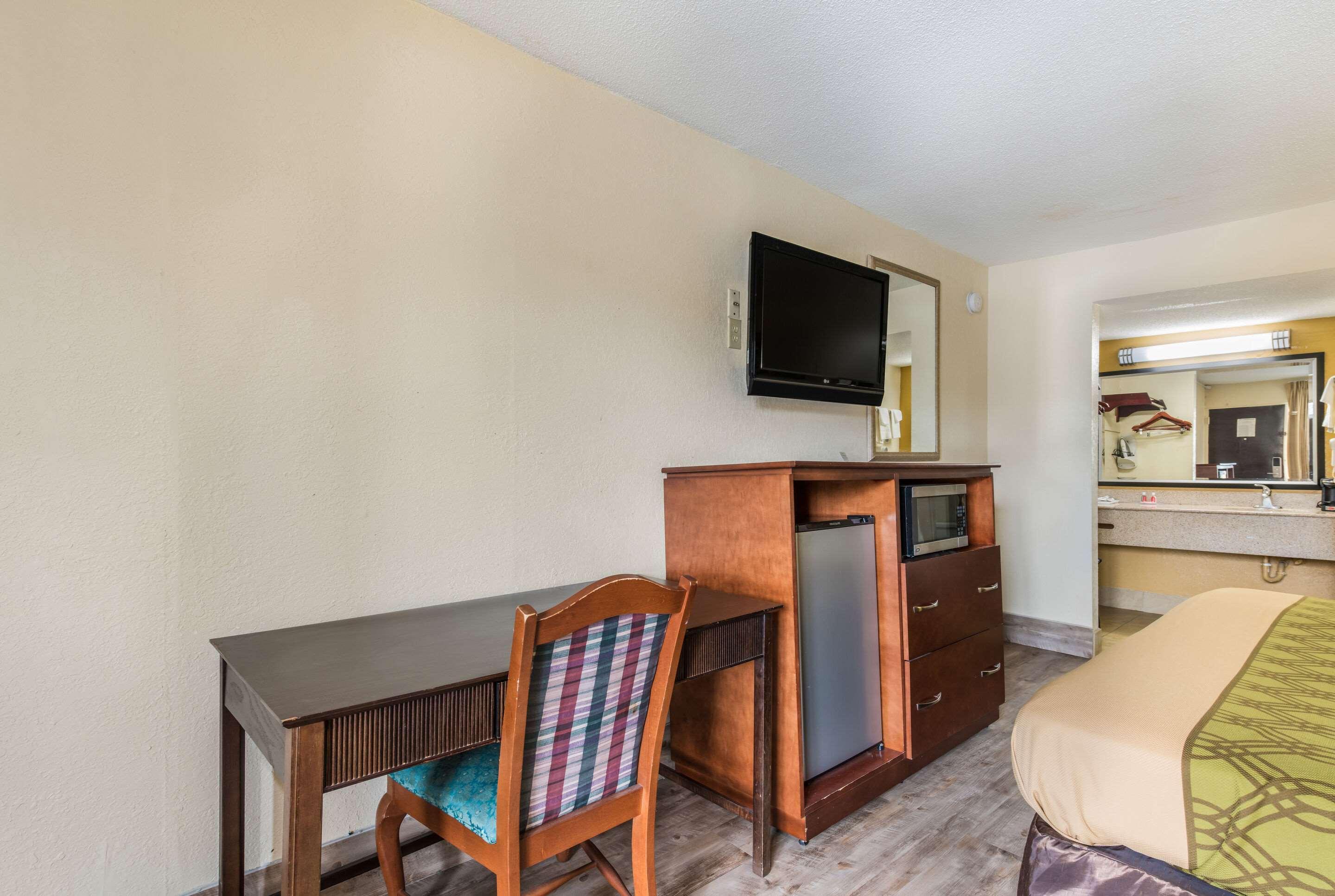 Econo Lodge Salisbury Buitenkant foto